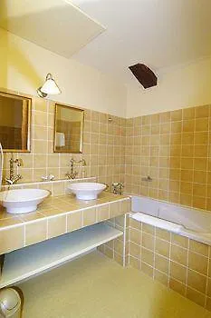 Le Domaine De La Colombiere 3*